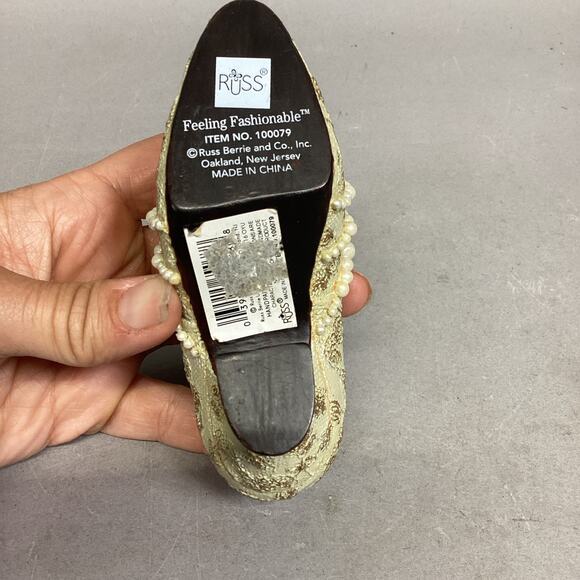 Vintage Russ Berrie Mini Ladies Victorian Shoe Pin Cushion #100079 - Picture 7 of 10